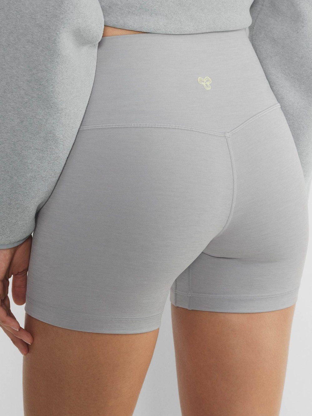 Golden aritzia 
BUTTER Cheeky Hi-Rise 5" Short